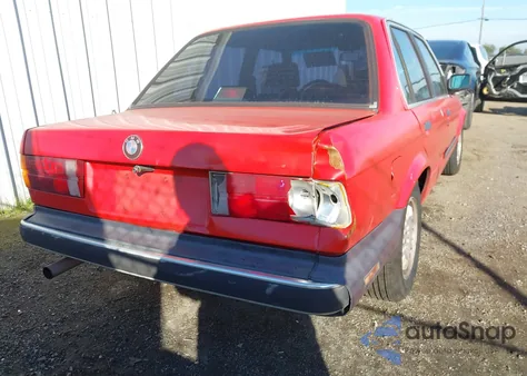 1986 BMW 325 E z USA, uszkodzony, nr VIN WBAAE5403G0986709